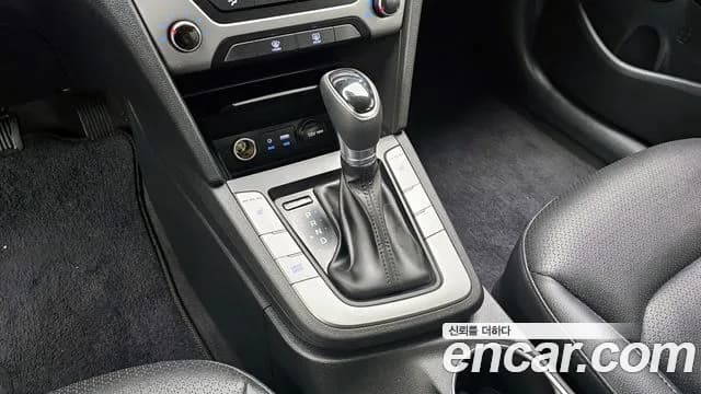 2018 Hyundai Avante AD 1.6 GDI Value Plus Sold VIN KMHD641DBJU746006 – photo 24 2018 Hyundai Avante AD 1.6 GDI Value Plus Sold VIN KMHD641DBJU746006 – photo 24