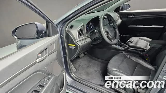 2018 Hyundai Avante AD 1.6 GDI Value Plus Sold VIN KMHD641DBJU752078 – photo 16 2018 Hyundai Avante AD 1.6 GDI Value Plus Sold VIN KMHD641DBJU752078 – photo 16