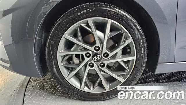 2019 Hyundai The New Avante AD 1.6 Sold VIN KMHD641EEKU769417 – dashboard 2019 Hyundai The New Avante AD 1.6 Sold VIN KMHD641EEKU769417 – dashboard