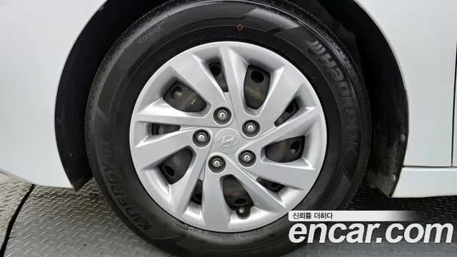 2019 Hyundai The New Avante AD 1.6 Sold VIN KMHD641EEKU778899 – rear exterior 2019 Hyundai The New Avante AD 1.6 Sold VIN KMHD641EEKU778899 – rear exterior