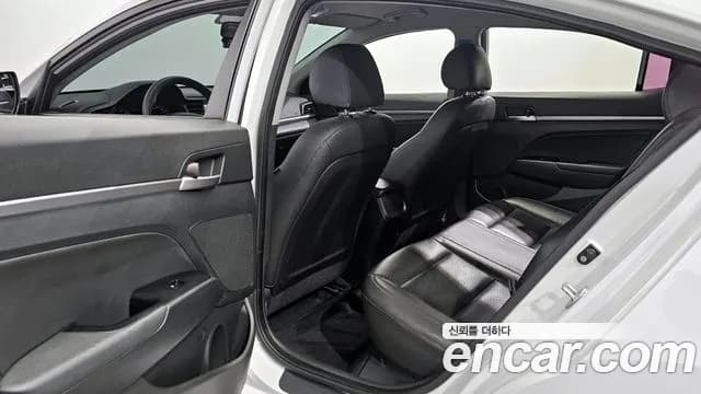 2019 Hyundai The New Avante AD 1.6 Sold VIN KMHD641EEKU778899 – photo 18 2019 Hyundai The New Avante AD 1.6 Sold VIN KMHD641EEKU778899 – photo 18