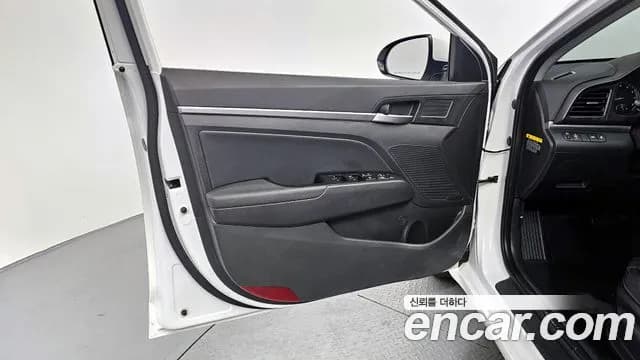 2019 Hyundai The New Avante AD 1.6 Sold VIN KMHD641EEKU778899 – photo 24 2019 Hyundai The New Avante AD 1.6 Sold VIN KMHD641EEKU778899 – photo 24