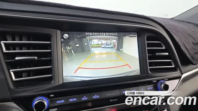 2019 Hyundai The New Avante AD 1.6 Sold VIN KMHD641EEKU786649 – exterior detail 2019 Hyundai The New Avante AD 1.6 Sold VIN KMHD641EEKU786649 – exterior detail