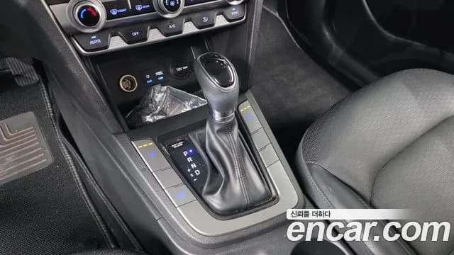 2019 Hyundai The New Avante AD 1.6 Sold VIN KMHD641EEKU786649 – photo 12 2019 Hyundai The New Avante AD 1.6 Sold VIN KMHD641EEKU786649 – photo 12