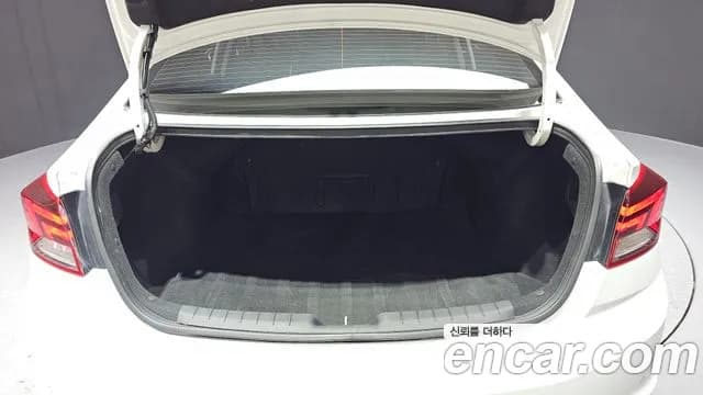2019 Hyundai The New Avante AD 1.6 Sold VIN KMHD641EEKU790026 – side profile 2019 Hyundai The New Avante AD 1.6 Sold VIN KMHD641EEKU790026 – side profile
