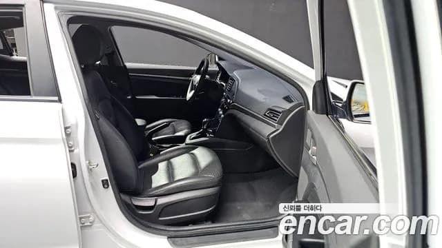 2019 Hyundai The New Avante AD 1.6 Sold VIN KMHD641EEKU790026 – photo 15 2019 Hyundai The New Avante AD 1.6 Sold VIN KMHD641EEKU790026 – photo 15