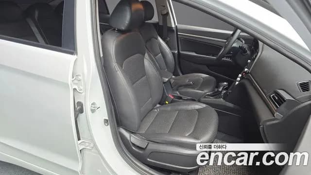 2019 Hyundai The New Avante AD 1.6 Sold VIN KMHD641EEKU790206 – photo 12 2019 Hyundai The New Avante AD 1.6 Sold VIN KMHD641EEKU790206 – photo 12
