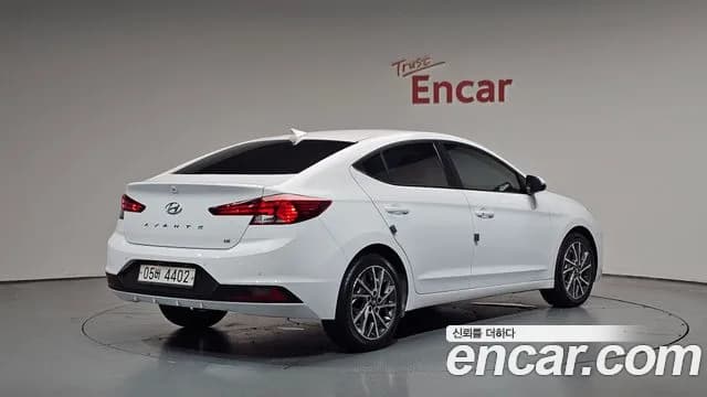 2019 Hyundai The New Avante AD 1.6 Sold VIN KMHD641EEKU807749 – trunk area 2019 Hyundai The New Avante AD 1.6 Sold VIN KMHD641EEKU807749 – trunk area