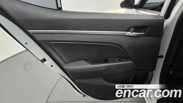 2019 Hyundai The New Avante AD 1.6 Sold VIN KMHD641EEKU828384 – interior seats 2019 Hyundai The New Avante AD 1.6 Sold VIN KMHD641EEKU828384 – interior seats