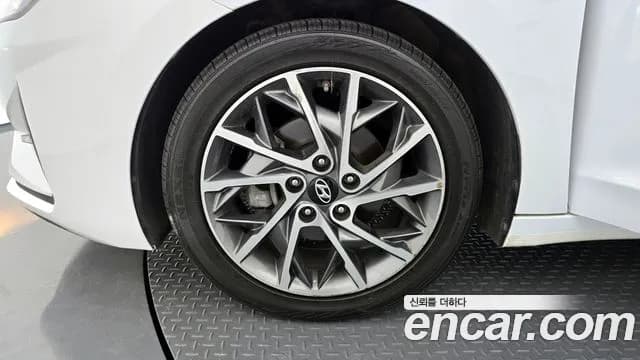 2019 Hyundai The New Avante AD 1.6 Sold VIN KMHD641EEKU828384 – photo 21 2019 Hyundai The New Avante AD 1.6 Sold VIN KMHD641EEKU828384 – photo 21