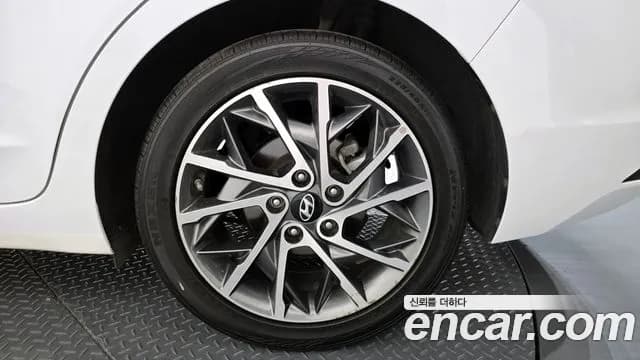 2019 Hyundai The New Avante AD 1.6 Sold VIN KMHD641EEKU828384 – photo 22 2019 Hyundai The New Avante AD 1.6 Sold VIN KMHD641EEKU828384 – photo 22