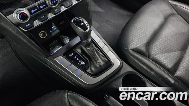 2019 Hyundai The New Avante AD 1.6 Sold VIN KMHD641EEKU828428 – rear exterior 2019 Hyundai The New Avante AD 1.6 Sold VIN KMHD641EEKU828428 – rear exterior