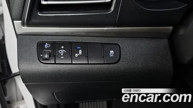 2019 Hyundai The New Avante AD 1.6 Sold VIN KMHD641EEKU828428 – photo 15 2019 Hyundai The New Avante AD 1.6 Sold VIN KMHD641EEKU828428 – photo 15