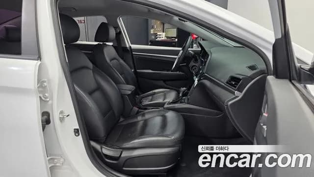 2019 Hyundai The New Avante AD 1.6 Sold VIN KMHD641EEKU829829 – photo 17 2019 Hyundai The New Avante AD 1.6 Sold VIN KMHD641EEKU829829 – photo 17