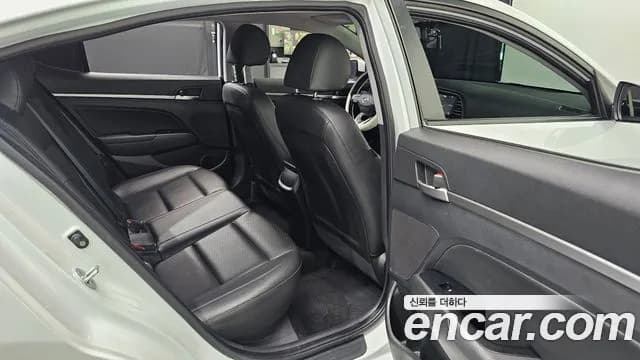 2019 Hyundai The New Avante AD 1.6 Sold VIN KMHD641EEKU838931 – rear exterior 2019 Hyundai The New Avante AD 1.6 Sold VIN KMHD641EEKU838931 – rear exterior