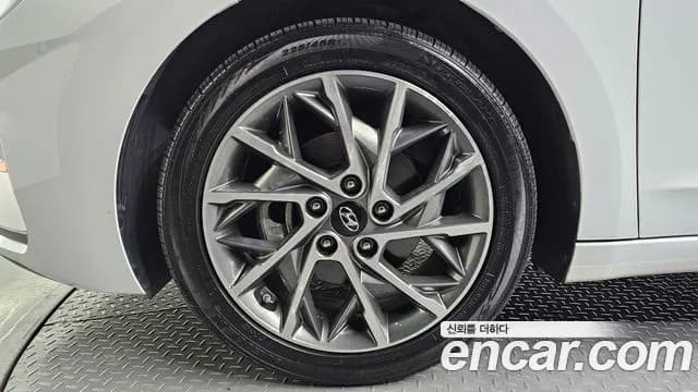 2019 Hyundai The New Avante AD 1.6 Sold VIN KMHD641EEKU838931 – photo 17 2019 Hyundai The New Avante AD 1.6 Sold VIN KMHD641EEKU838931 – photo 17
