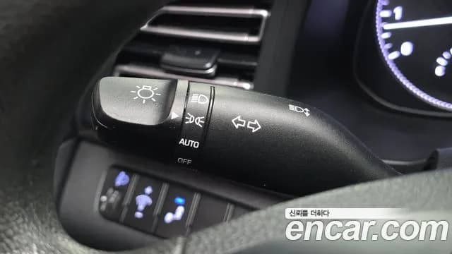 2019 Hyundai The New Avante AD 1.6 Sold VIN KMHD641EEKU869577 – photo 17 2019 Hyundai The New Avante AD 1.6 Sold VIN KMHD641EEKU869577 – photo 17