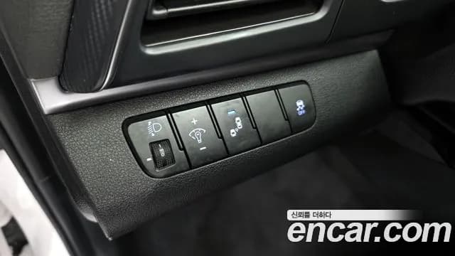 2019 Hyundai The New Avante AD 1.6 Sold VIN KMHD641EEKU890793 – front exterior 2019 Hyundai The New Avante AD 1.6 Sold VIN KMHD641EEKU890793 – front exterior
