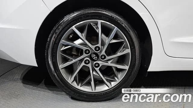 2020 Hyundai The New Avante AD 1.6 Sold VIN KMHD641EELU055136 – photo 17 2020 Hyundai The New Avante AD 1.6 Sold VIN KMHD641EELU055136 – photo 17