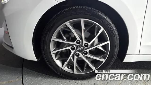 2020 Hyundai The New Avante AD 1.6 Sold VIN KMHD641EELU070538 – engine bay 2020 Hyundai The New Avante AD 1.6 Sold VIN KMHD641EELU070538 – engine bay