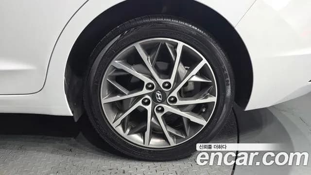 2020 Hyundai The New Avante AD 1.6 Sold VIN KMHD641EELU070538 – photo 11 2020 Hyundai The New Avante AD 1.6 Sold VIN KMHD641EELU070538 – photo 11