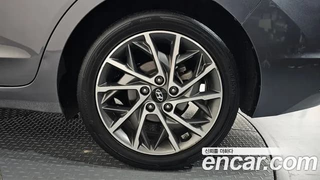 2020 Hyundai The New Avante AD 1.6 Sold VIN KMHD641EELU923467 – photo 17 2020 Hyundai The New Avante AD 1.6 Sold VIN KMHD641EELU923467 – photo 17