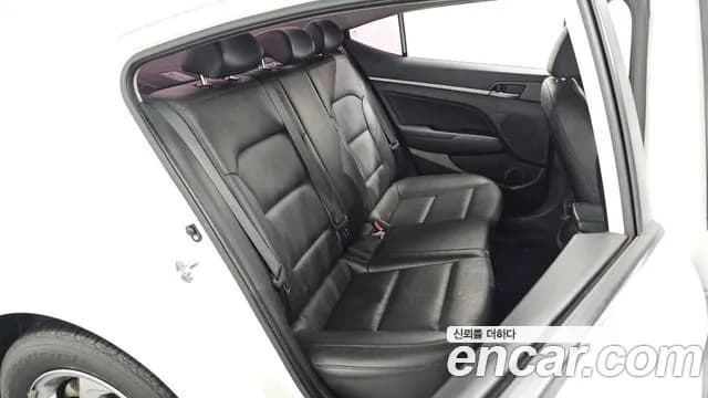 2018 Hyundai Avante AD 1.6 e-VGT SMART Sold VIN KMHD641UGJU581733 – odometer reading 2018 Hyundai Avante AD 1.6 e-VGT SMART Sold VIN KMHD641UGJU581733 – odometer reading