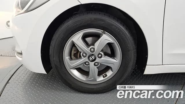 2018 Hyundai Avante AD 1.6 e-VGT SMART Sold VIN KMHD641UGJU581733 – photo 11 2018 Hyundai Avante AD 1.6 e-VGT SMART Sold VIN KMHD641UGJU581733 – photo 11
