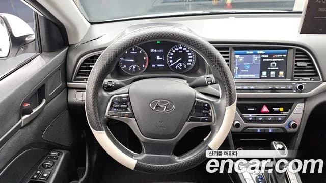 2018 Hyundai Avante AD 1.6 e-VGT SMART Sold VIN KMHD641UGJU581733 – photo 17 2018 Hyundai Avante AD 1.6 e-VGT SMART Sold VIN KMHD641UGJU581733 – photo 17