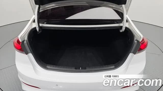 2018 Hyundai Avante AD 1.6 e-VGT SMART Sold VIN KMHD641UGJU581733 – photo 18 2018 Hyundai Avante AD 1.6 e-VGT SMART Sold VIN KMHD641UGJU581733 – photo 18