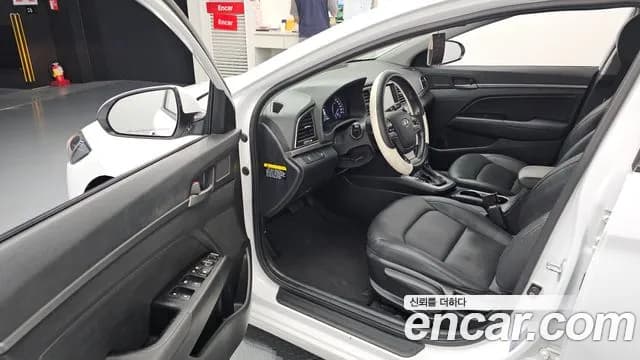 2018 Hyundai Avante AD 1.6 e-VGT SMART Sold VIN KMHD641UGJU581733 – photo 19 2018 Hyundai Avante AD 1.6 e-VGT SMART Sold VIN KMHD641UGJU581733 – photo 19