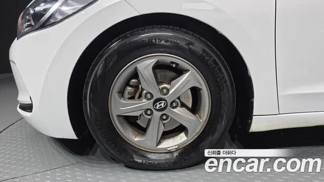 2018 Hyundai Avante AD 1.6 e-VGT SMART Sold VIN KMHD641UGJU617181 – photo 19 2018 Hyundai Avante AD 1.6 e-VGT SMART Sold VIN KMHD641UGJU617181 – photo 19
