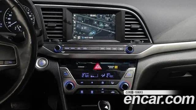 2017 Hyundai Avante AD 1.6 GDI Smart Sold VIN KMHD741DBHU359464 – exterior detail 2017 Hyundai Avante AD 1.6 GDI Smart Sold VIN KMHD741DBHU359464 – exterior detail