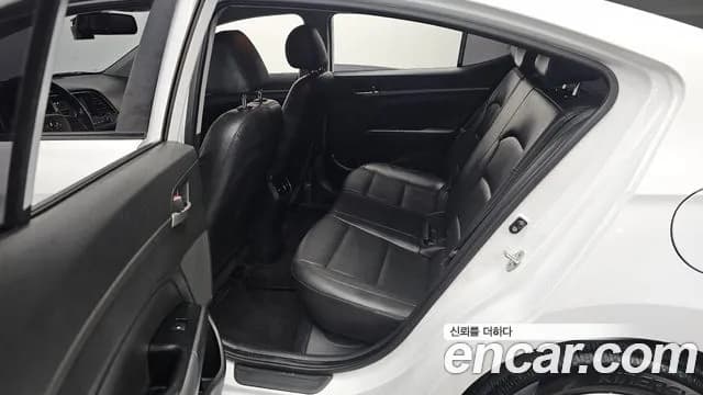 2017 Hyundai Avante AD 1.6 GDI Smart Sold VIN KMHD741DBHU381806 – rear exterior 2017 Hyundai Avante AD 1.6 GDI Smart Sold VIN KMHD741DBHU381806 – rear exterior