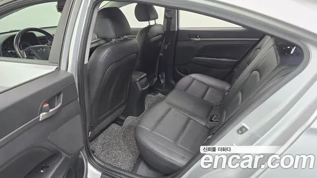 2018 Hyundai Avante AD 1.6 GDI Smart Sold VIN KMHD741DBJU683332 – interior seats 2018 Hyundai Avante AD 1.6 GDI Smart Sold VIN KMHD741DBJU683332 – interior seats
