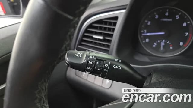 2018 Hyundai Avante AD 1.6 GDI Smart Sold VIN KMHD741DBJU683332 – photo 12 2018 Hyundai Avante AD 1.6 GDI Smart Sold VIN KMHD741DBJU683332 – photo 12