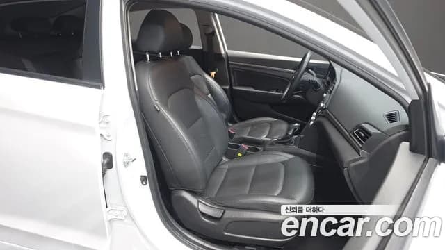 2019 Hyundai The New Avante AD 1.6 Sold VIN KMHD741EEKU772209 – interior seats 2019 Hyundai The New Avante AD 1.6 Sold VIN KMHD741EEKU772209 – interior seats