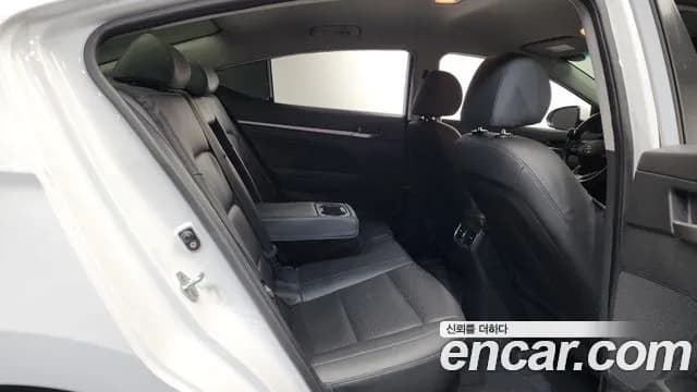 2019 Hyundai The New Avante AD 1.6 Sold VIN KMHD741EEKU843543 – side profile 2019 Hyundai The New Avante AD 1.6 Sold VIN KMHD741EEKU843543 – side profile