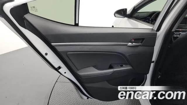 2019 Hyundai The New Avante AD 1.6 Sold VIN KMHD741EEKU843543 – undercarriage 2019 Hyundai The New Avante AD 1.6 Sold VIN KMHD741EEKU843543 – undercarriage