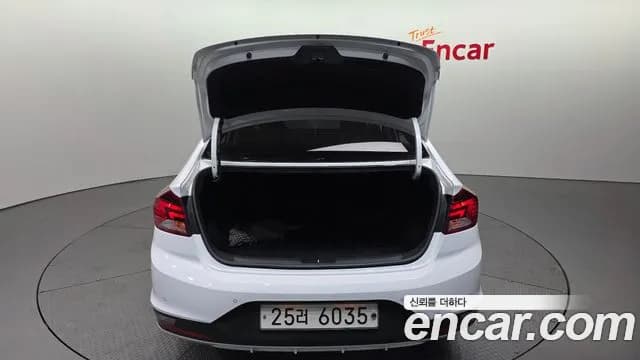 2019 Hyundai The New Avante AD 1.6 Sold VIN KMHD741EEKU848427 – front exterior 2019 Hyundai The New Avante AD 1.6 Sold VIN KMHD741EEKU848427 – front exterior