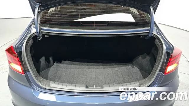 2019 Hyundai The New Avante AD 1.6 Sold VIN KMHD741EEKU885811 – exterior detail 2019 Hyundai The New Avante AD 1.6 Sold VIN KMHD741EEKU885811 – exterior detail