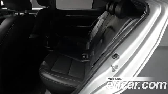 2019 Hyundai The New Avante AD 1.6 Sold VIN KMHD741EEKU887824 – side profile 2019 Hyundai The New Avante AD 1.6 Sold VIN KMHD741EEKU887824 – side profile
