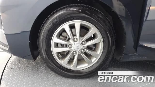 2019 Hyundai The New Avante AD 1.6 Sold VIN KMHD741EEKU894613 – trunk area 2019 Hyundai The New Avante AD 1.6 Sold VIN KMHD741EEKU894613 – trunk area