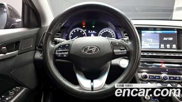 2019 Hyundai The New Avante AD 1.6 Sold VIN KMHD741EEKU900807 – dashboard 2019 Hyundai The New Avante AD 1.6 Sold VIN KMHD741EEKU900807 – dashboard