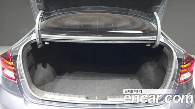 2019 Hyundai The New Avante AD 1.6 Sold VIN KMHD741EEKU920472 – photo 17 2019 Hyundai The New Avante AD 1.6 Sold VIN KMHD741EEKU920472 – photo 17