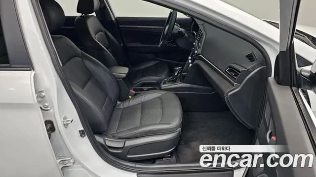 2020 Hyundai The New Avante AD 1.6 Sold VIN KMHD741EELU037284 – rear exterior 2020 Hyundai The New Avante AD 1.6 Sold VIN KMHD741EELU037284 – rear exterior