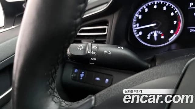 2020 Hyundai The New Avante AD 1.6 Sold VIN KMHD741EELU071698 – interior seats 2020 Hyundai The New Avante AD 1.6 Sold VIN KMHD741EELU071698 – interior seats
