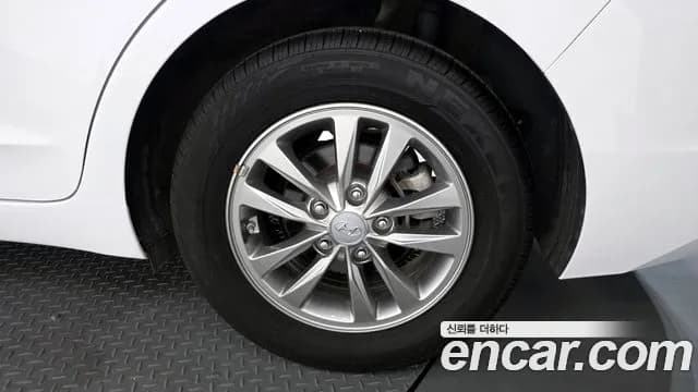 2020 Hyundai The New Avante AD 1.6 Sold VIN KMHD741EELU071698 – photo 14 2020 Hyundai The New Avante AD 1.6 Sold VIN KMHD741EELU071698 – photo 14