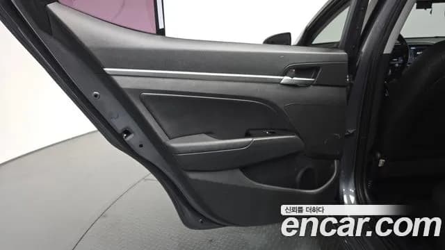 2020 Hyundai The New Avante AD 1.6 Sold VIN KMHD741EELU940374 – exterior detail 2020 Hyundai The New Avante AD 1.6 Sold VIN KMHD741EELU940374 – exterior detail
