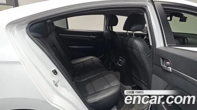 2020 Hyundai The New Avante AD 1.6 Sold VIN KMHD741EELU951022 – undercarriage 2020 Hyundai The New Avante AD 1.6 Sold VIN KMHD741EELU951022 – undercarriage